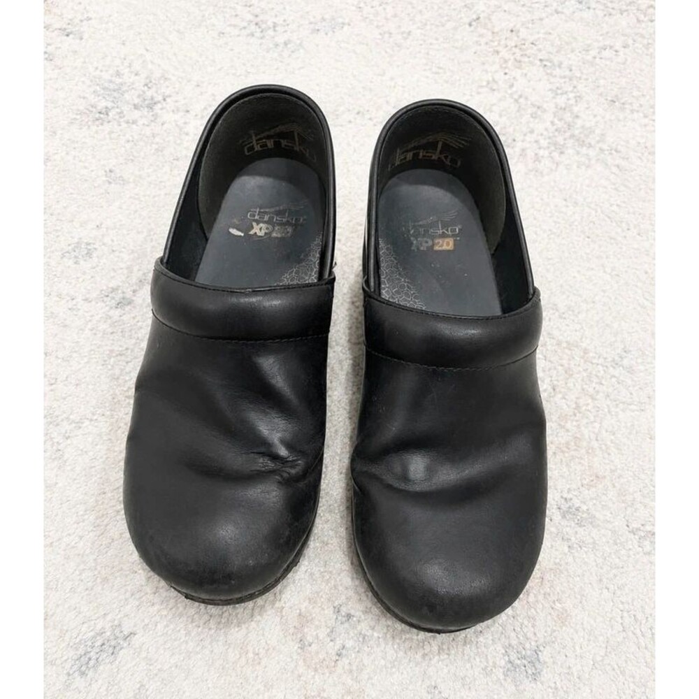 Dansko Black Leather XP 2.0 Closed-Back Clogs Women’s Size 39 / US 8.5–9